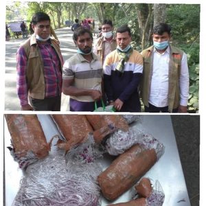ঝিনাইদহে ৯ কেজি রূপাসহ ২ জনকে আটক করেছে ডিবি পুলিশ