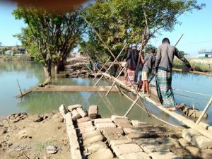 তাহিরপুর – মধ্যনগর যাতায়াতের একমাত্র সড়কের বেহাল অবস্থা