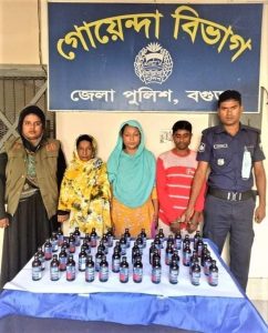 বগুড়ায় ডিবি পুলিশের  অভিযানে ৫০ বোতল ফেন্সিডিলসহ আটক-৩