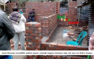 বগুড়ার শিবগঞ্জে ৭০ বছরের চলাচলের রাস্তা বন্ধ করে বাড়ি করার অভিযোগ এলাবাসীর