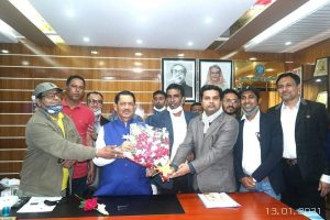 সুনামগঞ্জ জেলা পরিষদের চেয়ারম্যান নুরুল হুদা মুকুট এর সাথে রিপোর্টার্স ইউনিটির মতবিনিময়