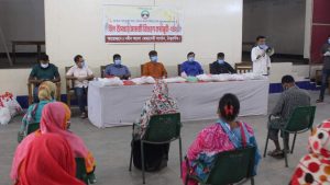 ঠাকুরগাঁওয়ে “নবীন আলোর” উদ্যোগে অসহায় পরিবারের মাঝে ঈদ সামগ্রী বিতরণ :-