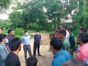 হবিগঞ্জের চুনারুঘাট উপজেলায় অবৈধভাবে গরুর হাটে ভ্রাম্যমান আদালতের অভিযানঃ