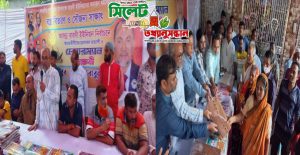 চেয়ারম্যান প্রার্থী লায়ন বাবুল’র উদ্যোগে বারদীতে সনাতন ধর্মাবলম্বীদের মাঝে বস্ত্র বিতরণ