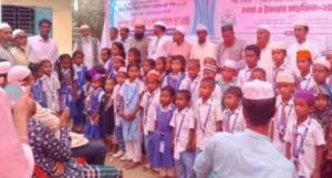 ছাতকে আব্দুল জলিল আলোর দিশারী  একাডেমির শিক্ষা উপকরণ বিতরণ