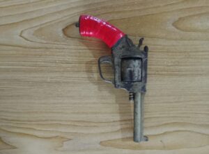 ছাতকে যৌথবাহিনীর অভিযানে বিদেশী রিভলভার উদ্ধার