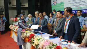 সাফল্যের শিখরে ছাতকের কন্যা- উম্মে ফাতেমা স্পিহার প্রেসিডেন্ট অ্যাওয়ার্ড লাভ